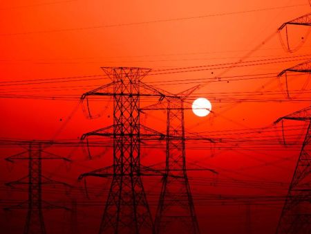 AI時代台灣缺電焦慮攀升！如何透過「能源效率整合設計」化解？